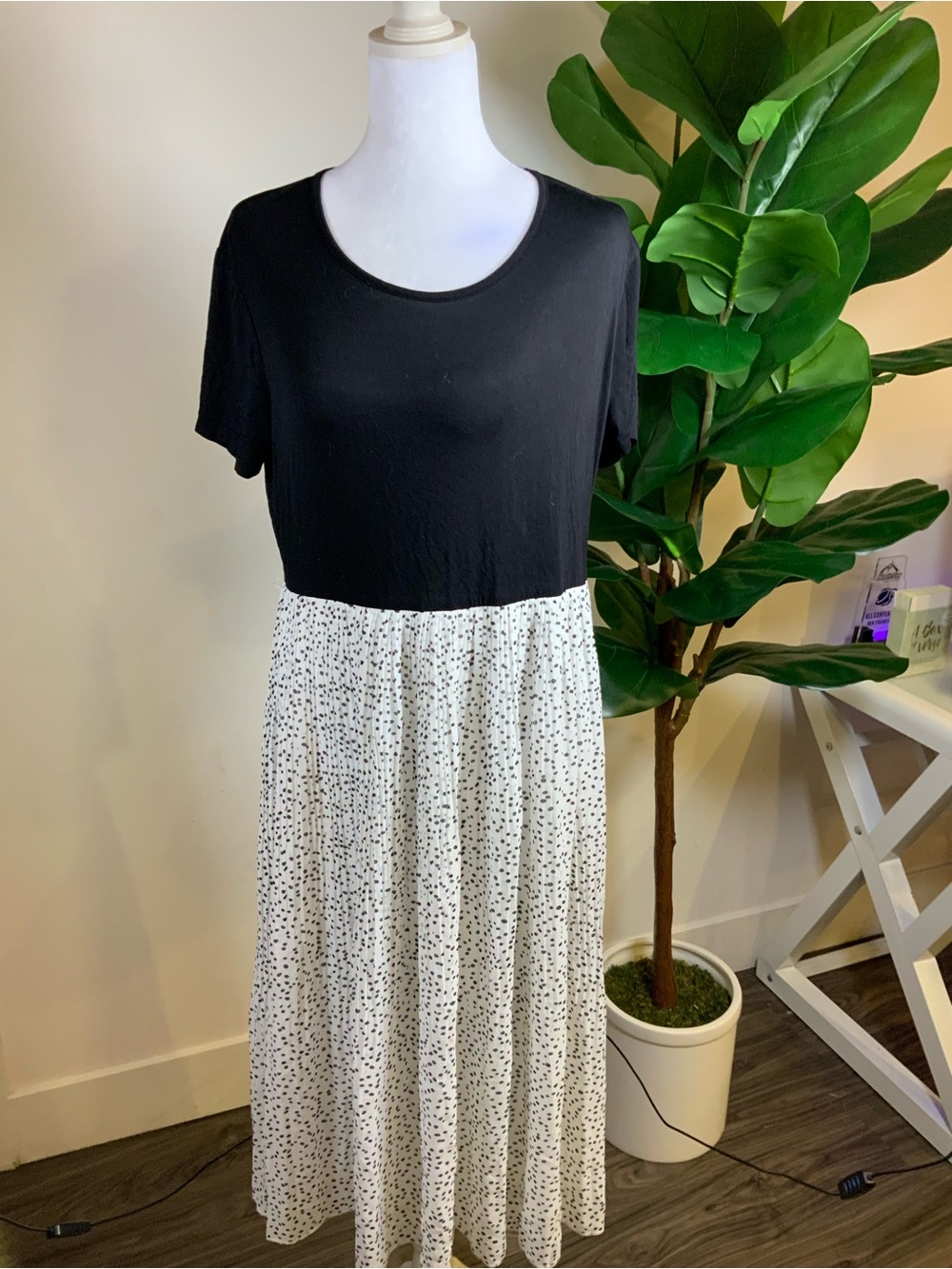 WD.NY Black Top with White Speckled Skirt Midi Dress